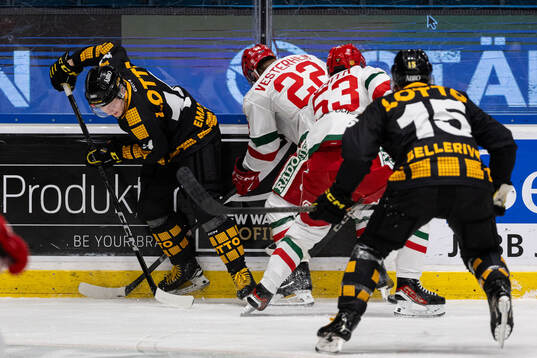 AIKs Jesper Emanuelsson och Moras Petter Vesterheim