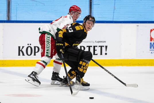 Moras Petter Vesterheim och AIKs Oliver Tärnström