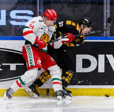 Moras Kalle Carlsson och AIKs Albert Sjöberg