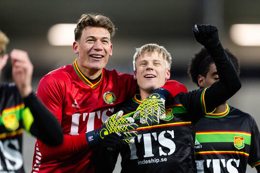 GAIS målvakt Kees Sims och Robert Frosti Þorkelsson