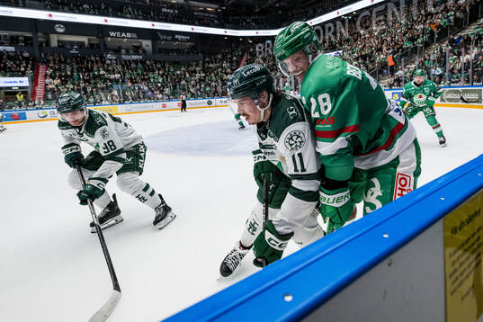 Färjestads Joakim Nygård och Rögles Anton Bengtsson