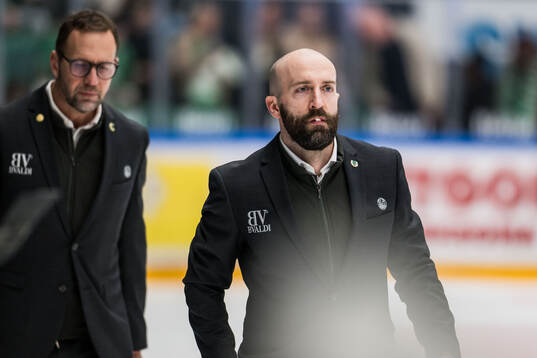 Rögles assisterande tränare Talyer Matson