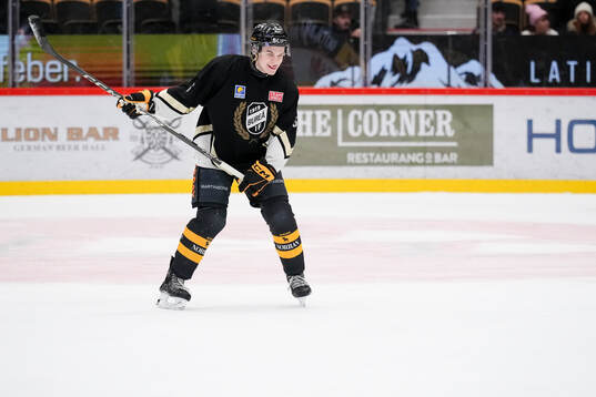Skellefteås Axel Sandin Pellikka i Bureås tröja