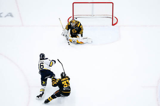 HV71s Joona Luoto gör avgörande 1-2 i förlängning mot