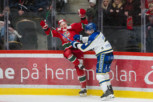 Leksands Matt Caito och Modos Riley Woods