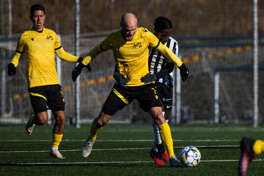 Mjällbys Nicklas Røjkjær och Viktor Gustafson och