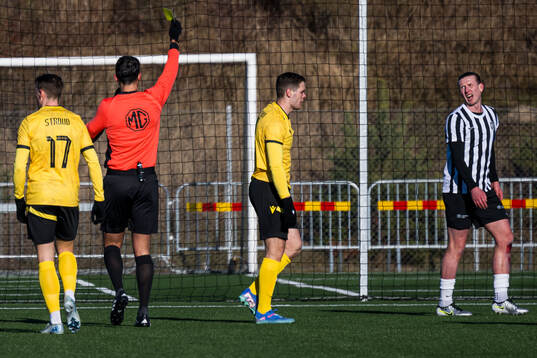 Landskronas Andreas Murbeck varnas av domare Adi Aganovic