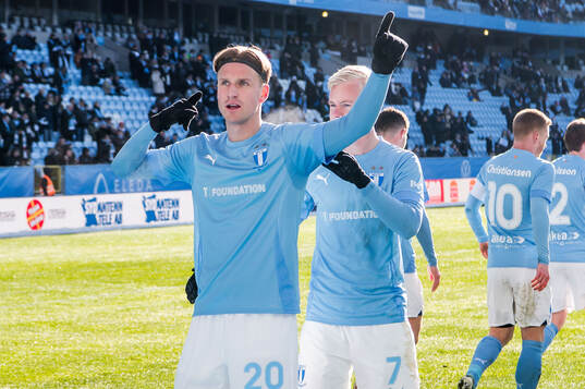 Malmö FFs Erik Botheim jublar