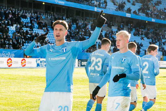 Malmö FFs Erik Botheim jublar