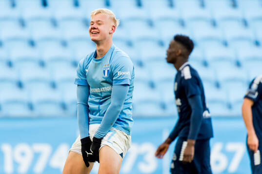 Malmö FFs Otto Rosengren deppar
