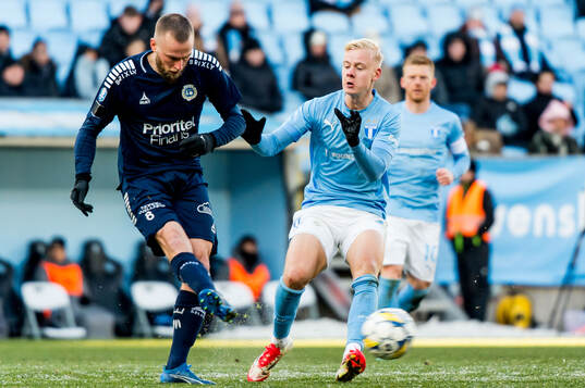 Utsiktens Alexander Faltsetas och Malmö FFs Otto Rosengren