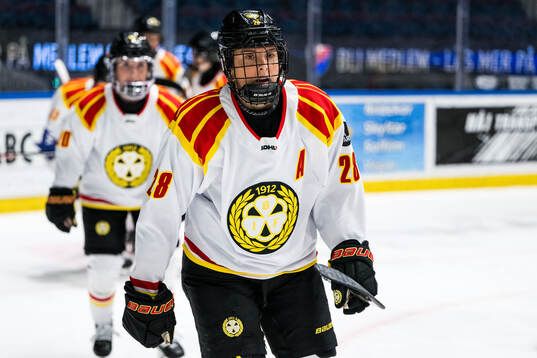 Brynäs Jenny Antonsson jublar