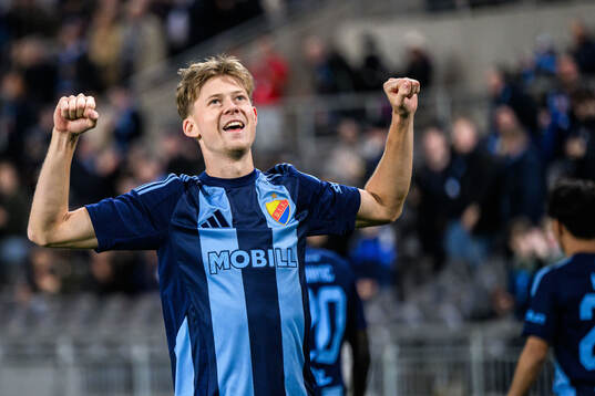 Djurgårdens Patric Åslund jublar