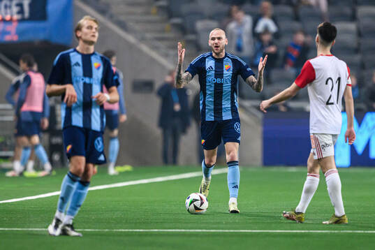 Djurgårdens Adam Ståhl reagerar