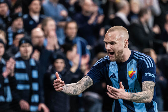 Djurgårdens Adam Ståhl reagerar