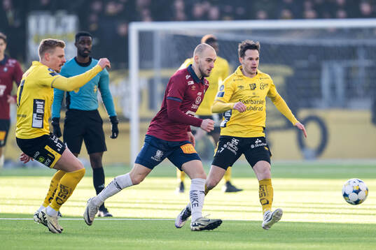Örgrytes Amel Mujanic och Elfsborgs Jens Jakob Dyhr