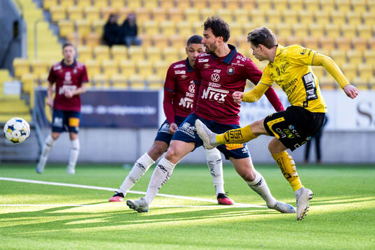 Örgrytes Jonathan Azulay och Elfsborgs Simon Hedlund