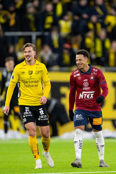 Elfsborgs Simon Olsson och Örgrytes Tobias Sana