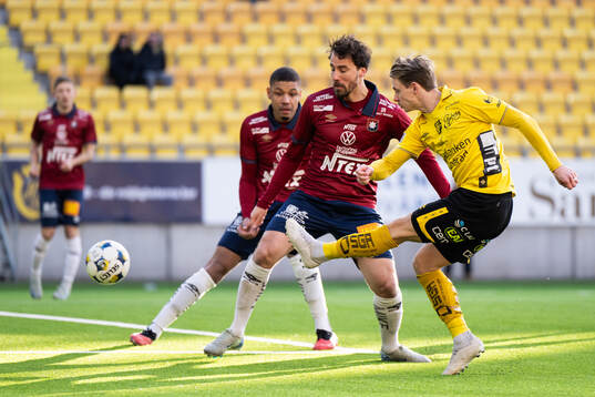 Örgrytes Jonathan Azulay och Elfsborgs Simon Hedlund