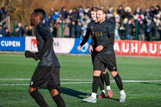 Halmstads Pawel Chrupalla jublar