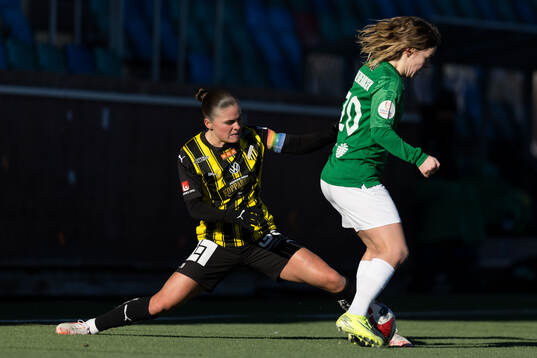 Häckens Hanna Wijk och DBK Fortuna Hjörrings Rebekka