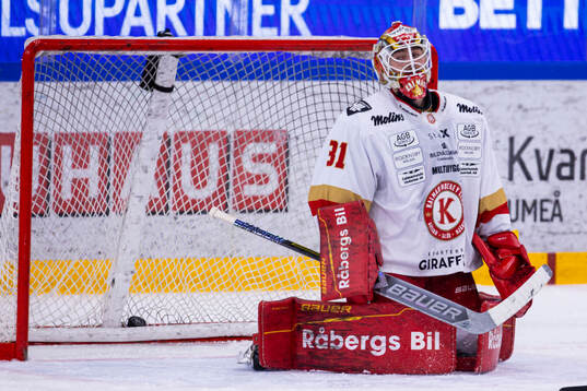Kalmars målvakt Blake Pietila deppar 3-3