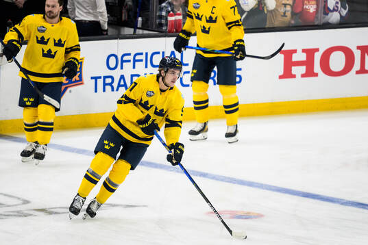 Leo Carlsson of Sweden at warm-up