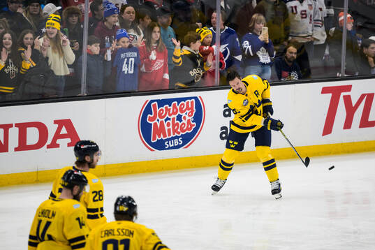 Erik Karlsson of Sweden at warm-up