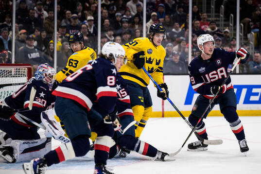 Jesper Bratt and Leo Carlsson of Sweden challenge