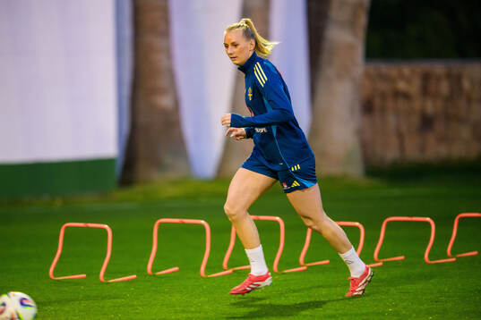 Stina Blackstenius of Sweden