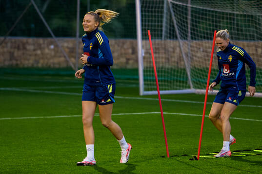 Fridolina Rolfö and Jonna Andersson