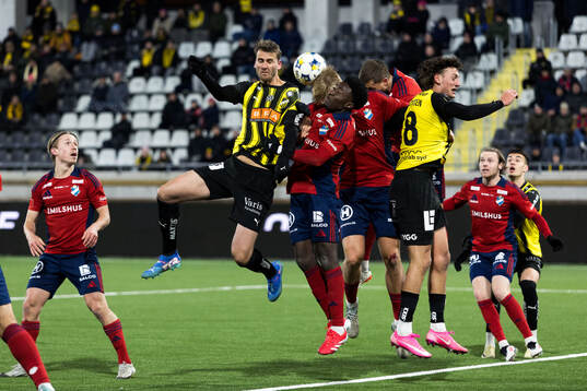 Häckens Johan Hammar och Silas Andersen mot Östers
