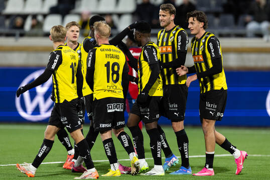 Häckens Abdoulaye Faye jublar