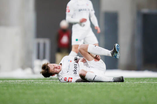 Helsingborgs Lukas Kjellnäs har ont