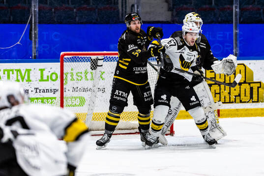 AIKs Macoy Erkamps och Västerås Konstantin Komarek