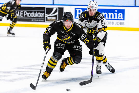 AIKs Jordan Bellerive och Västerås Carl Jakobsson