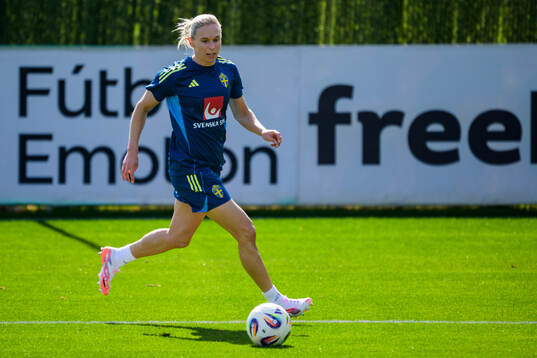 Jonna Andersson of the women’s national football team of