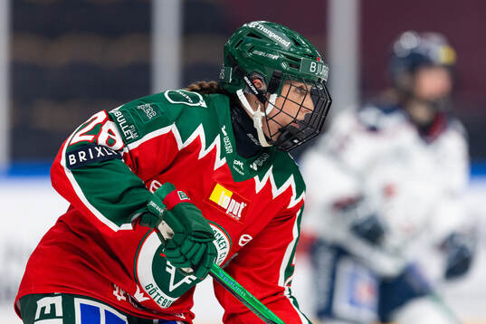 Frölundas f+r26+under kvartsfinal ett i SDHL mellan