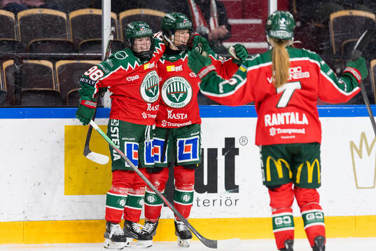 Frölundas Andrea Dalen jublar