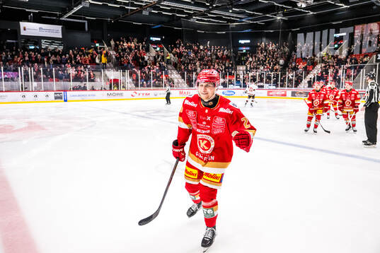 Kalmars John Dahlström jublar