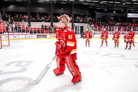 Kalmars målvakt Jacob Crespin jublar