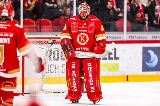 Kalmars målvakt Jacob Crespin jublar