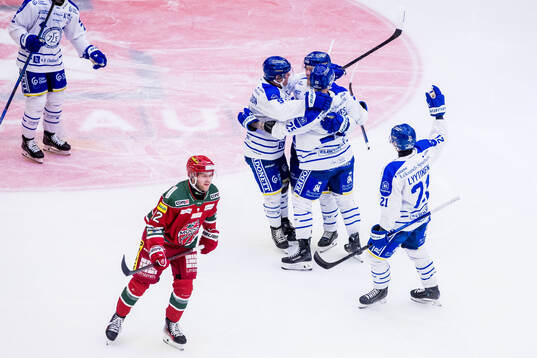 Leksands Kalle Östman jublar med Patrik Zackrisson, Lucas