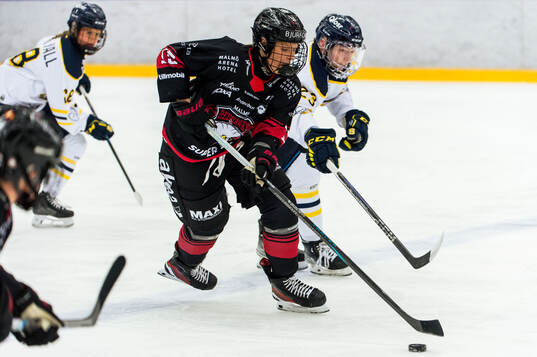 Malmö Redhawks Saga Nederman och Södertäljes Sunna