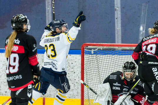 Södertäljes Sunna Bjorgvinsdottir jublar