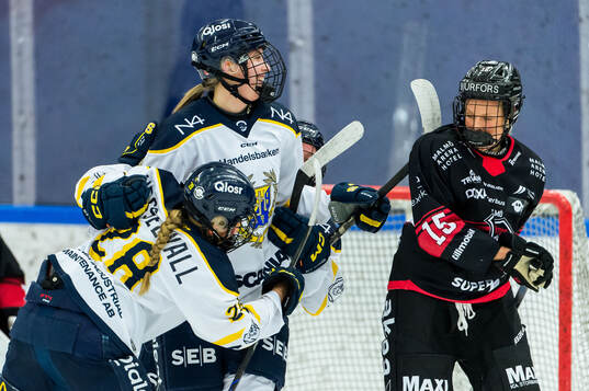 Södertäljes Beatrice Hjälm jublar