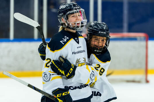 Södertäljes Sunna Bjorgvinsdottir och Ebba Hesselvall