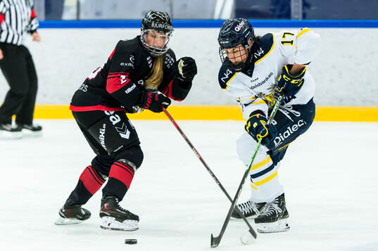 Malmö Redhawks Josephine Asperup och Södertäljes