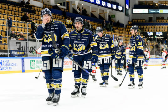 HV71s Tanner Kero och Joseph Laleggia deppar