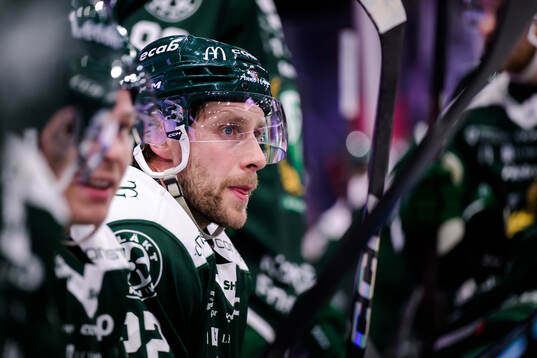 Färjestads Per Åslund deppar